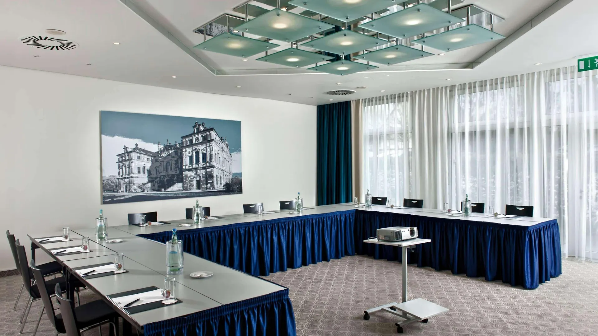 Hotel Ramada By Wyndham Dresde 4*,  Alemania