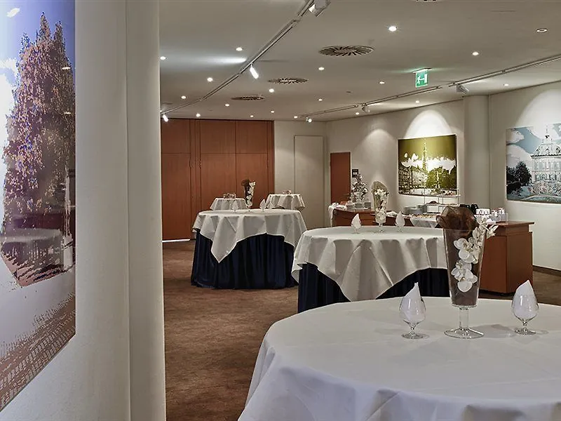 Hotel Ramada By Wyndham Dresde Alemania
