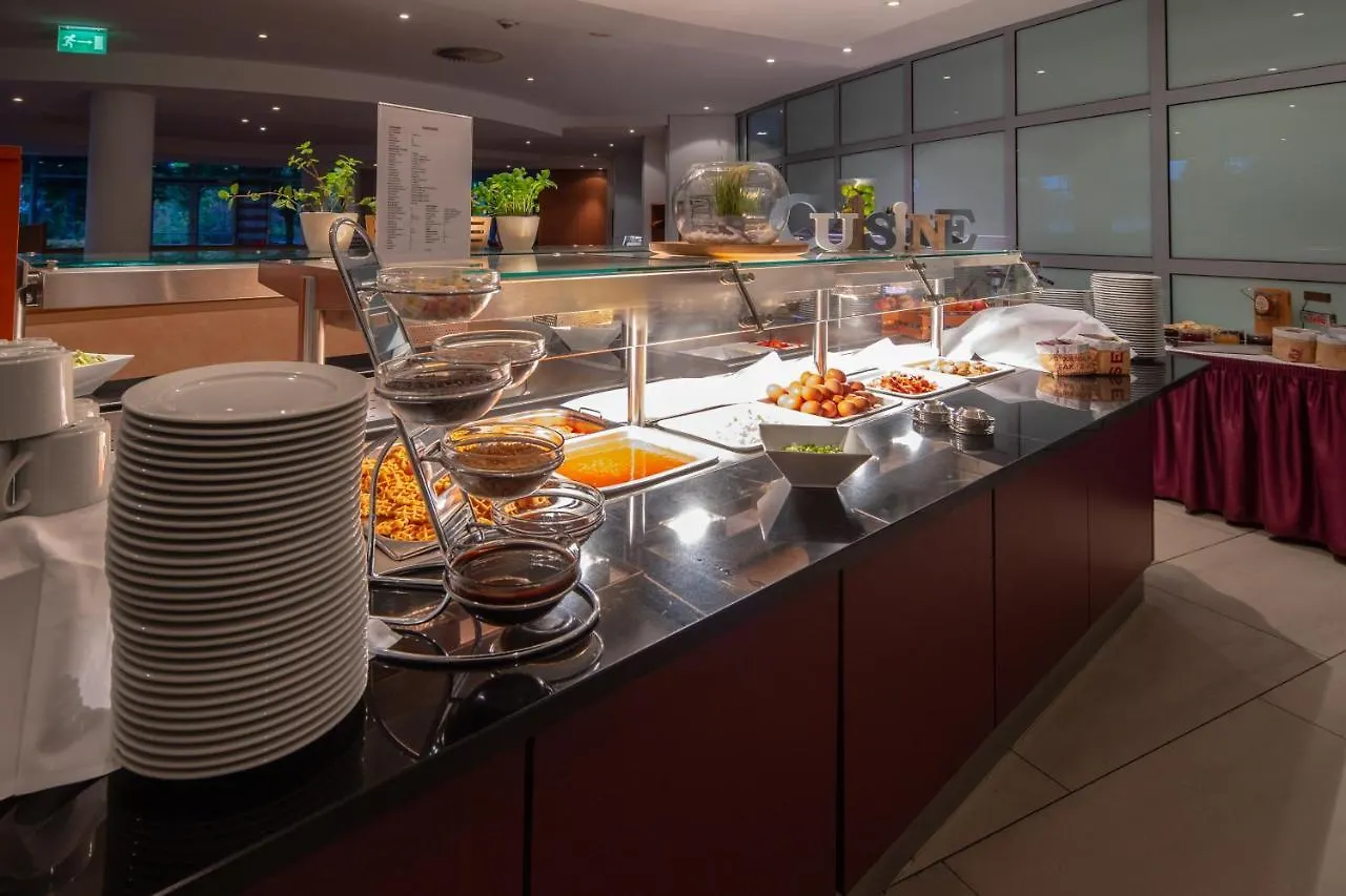 Hotel Ramada By Wyndham Dresde