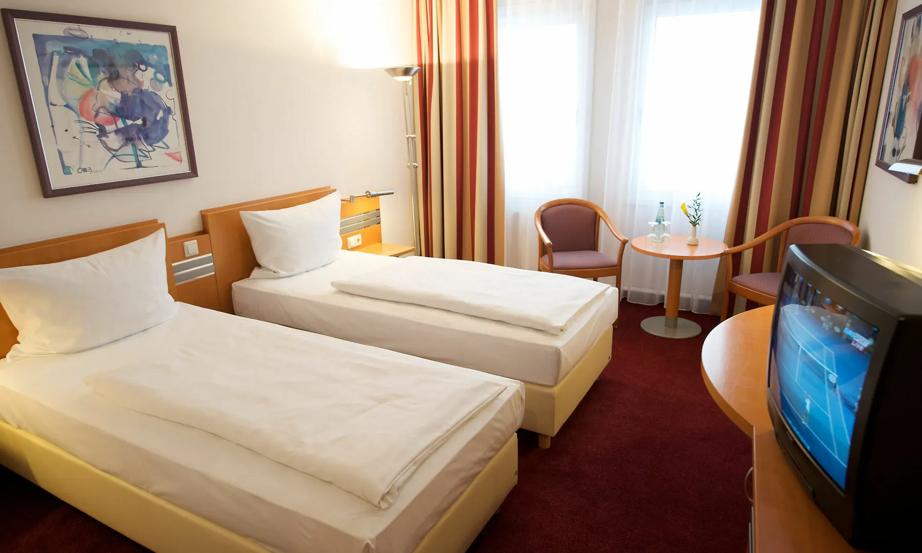 Hotel Wyndham Garden Dresden 4*,