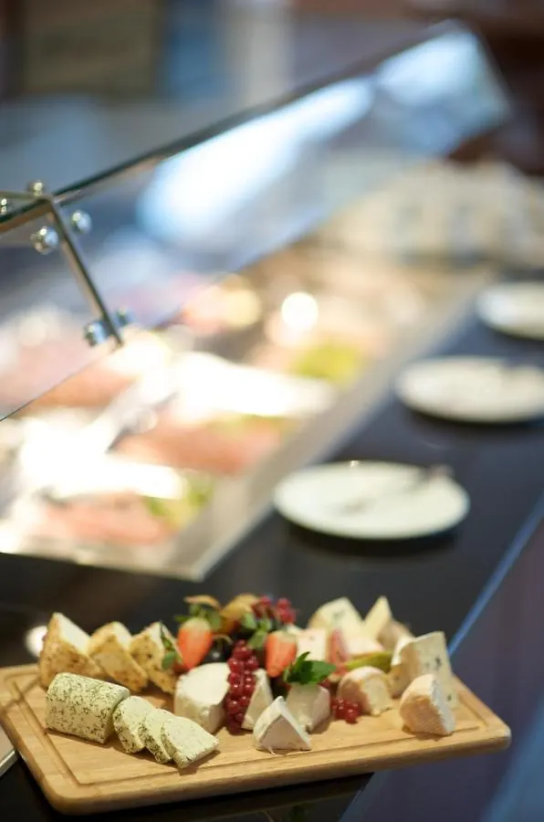 Ramada By Wyndham Dresden Hotell