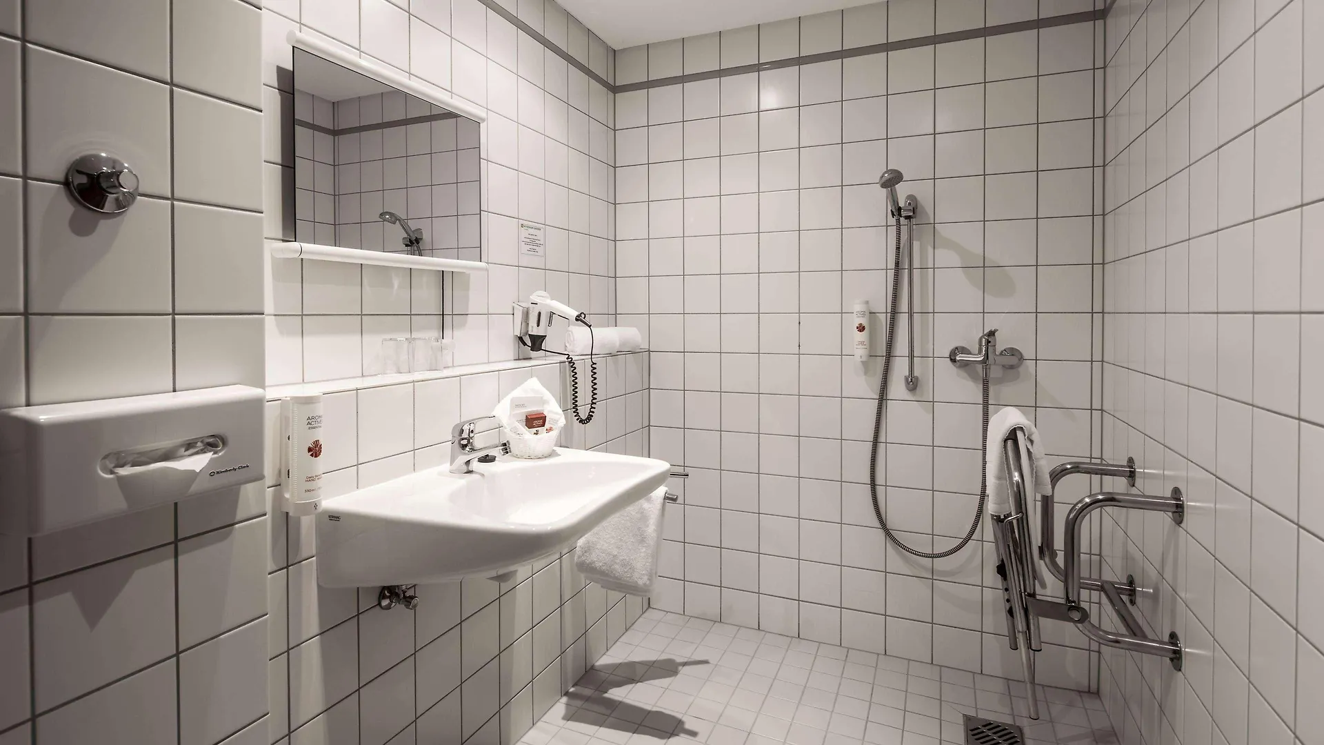 Ramada By Wyndham Dresden Hotell 4*,
