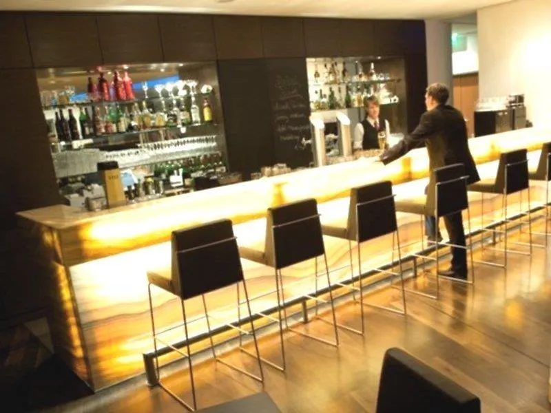 Ramada By Wyndham Dresden Hotell